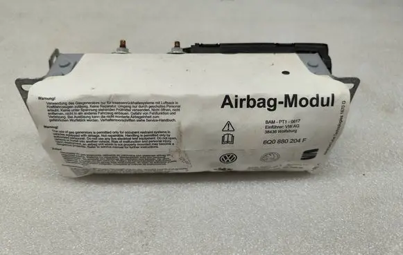 Volkswagen Polo Passenger airbag 6Q0880204F BAMPT10617 38436
