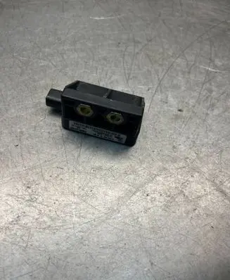 Mercedes-Benz C W203 ESP acceleration yaw rate sensor A0025427218 68000 AQBS00975227