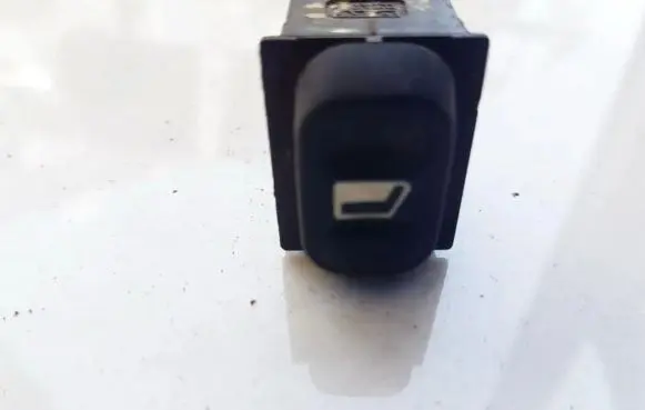 Peugeot Partner Front door window switch trim 