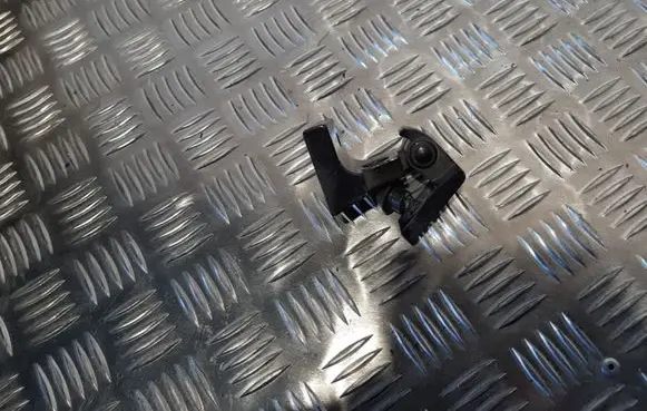 Audi Q7 4L Rear door upper hinge 7L0833402C