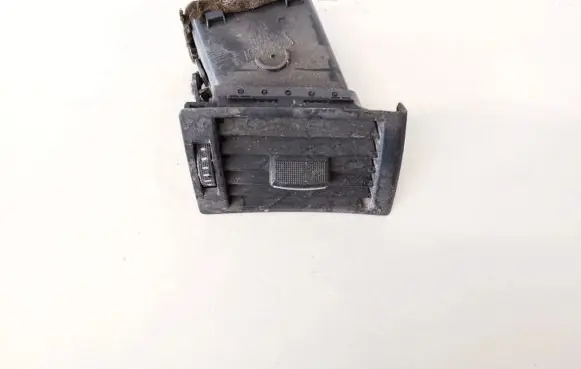 Audi A4 S4 B7 8E 8H Dash center air vent grill 8e0820902f