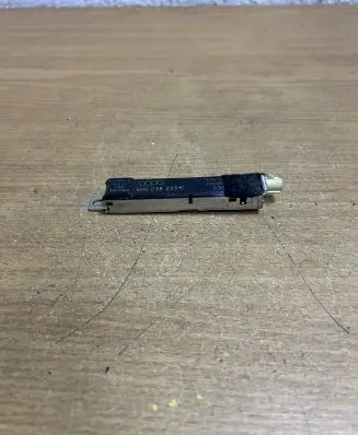Audi A8 S8 D4 4H Aerial antenna amplifier 4H0035225C F3303