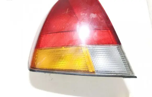Mitsubishi Carisma Rear/tail lights