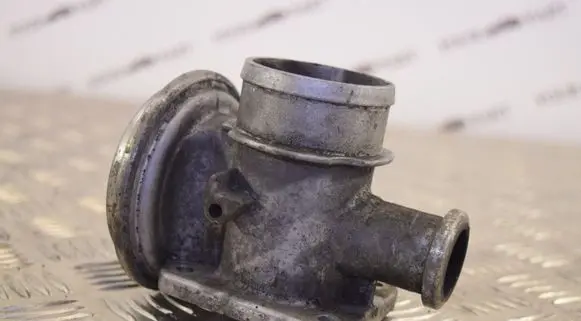 BMW X5 E53 EGR valve 7785452
