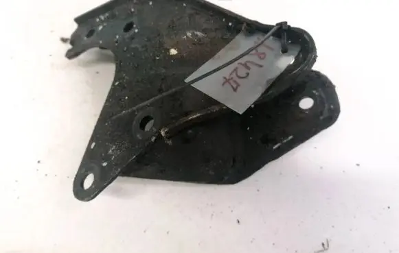 Mitsubishi Space Star Engine mounting bracket