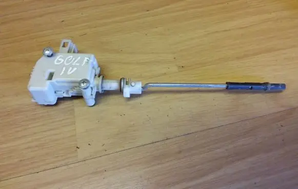 Volkswagen Golf IV Fuel tank cap lock 3B0959782