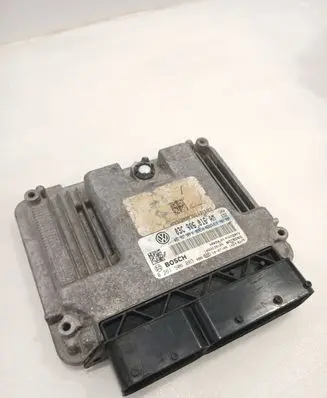 Volkswagen Golf VI Engine control unit/module 03C906016AM 03C907309A 0261S06083