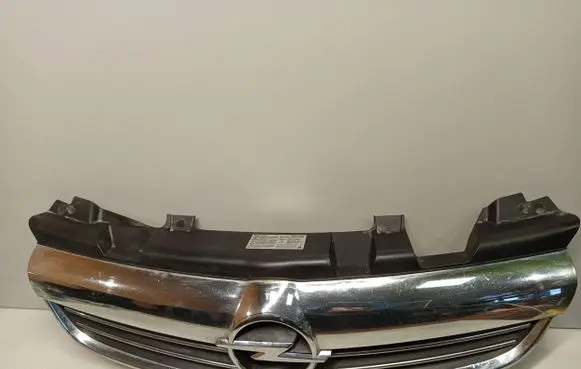 Opel Zafira B Front bumper upper radiator grill 13247331 13247330 13247328