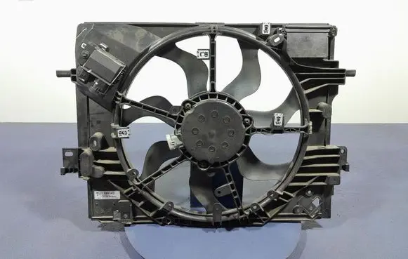Renault Captur Electric radiator cooling fan 214810411R