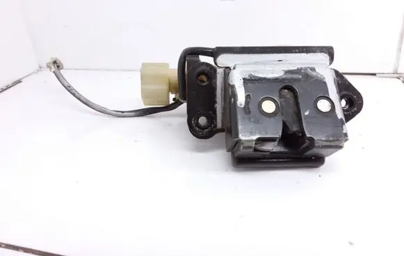 Mazda Premacy Tailgate/trunk/boot lock/catch/latch