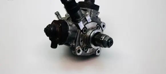Audi A4 S4 B8 8K Fuel injection high pressure pump 059130755AK