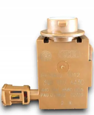 Volkswagen PASSAT B8 Air quality sensor 3Q0907643C