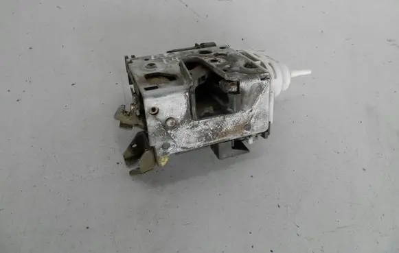 Audi 100 200 5000 C3 Front door lock 