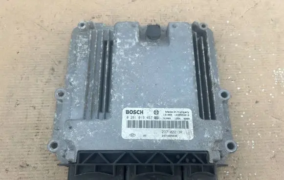 Renault Clio IV Engine control unit/module 237102213R 237102553R 0281019457