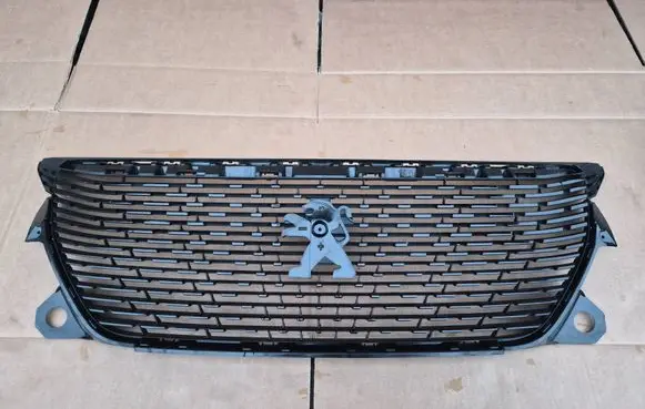 Peugeot 2008 II Front grill 9826326680