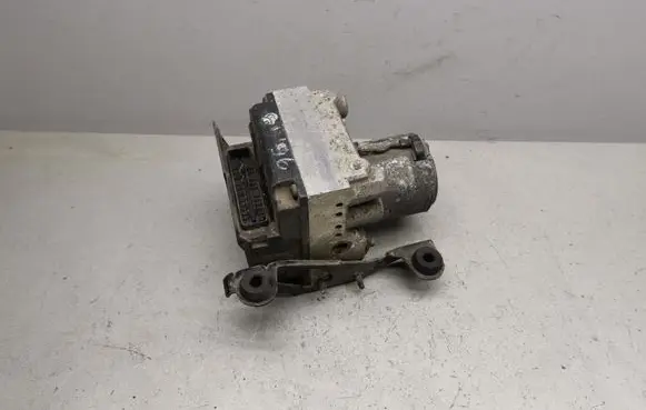 Audi A4 S4 B5 8D ABS Pump 0265214002 8D0614111
