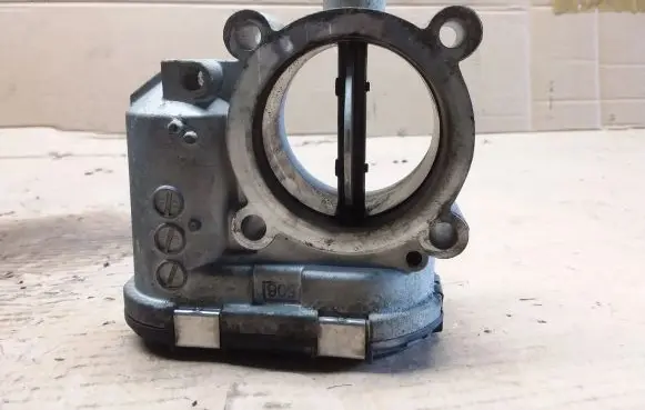Mercedes-Benz E W211 Throttle valve A6460900970