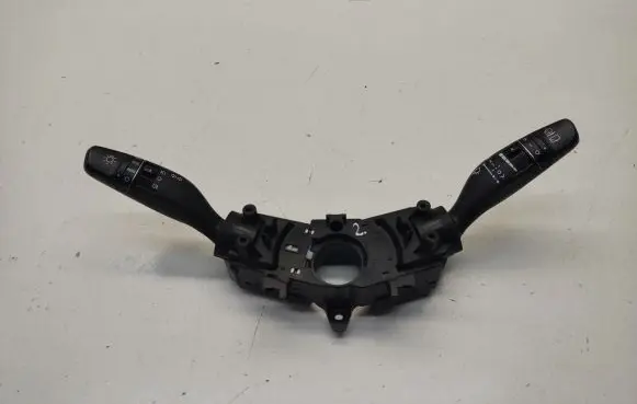 Hyundai Tucson TL Wiper turn signal indicator stalk/switch 93403D3950