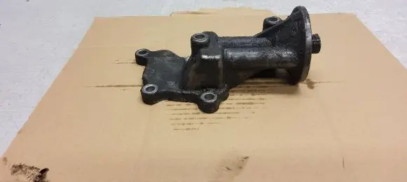 Nissan X-Trail T30 Oil filter cover 15238BN300