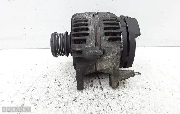 Volkswagen Golf IV Generator/alternator 038903023L
