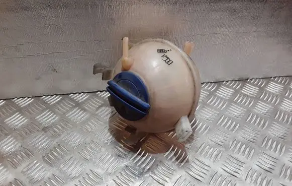 Volkswagen Caddy Coolant expansion tank/reservoir 1K0121407