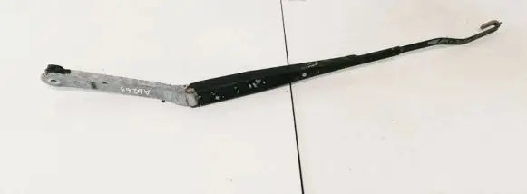 Hyundai Trajet Front wiper blade arm