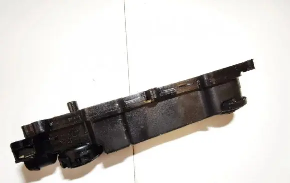 Rocker cam cover