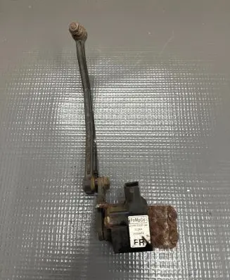 Volvo V70 Headlight/headlamp level sensor 7G9N3C097AA 20080416 BL3KA
