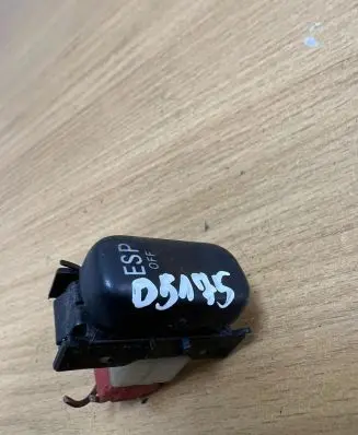 Mercedes-Benz E W210 Other switches/knobs/shifts 2108213551 D5175