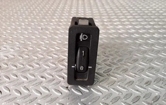 BMW 5 E34 Headlight level height control switch 61318351268
