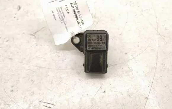 Mercedes-Benz C W202 Air pressure sensor 0105429917 A0105429917