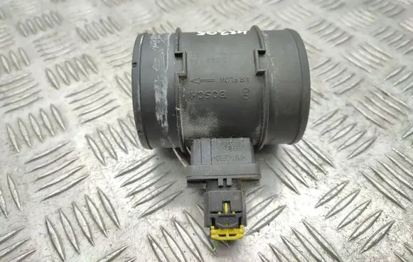 Opel Insignia A Mass air flow meter 13262124