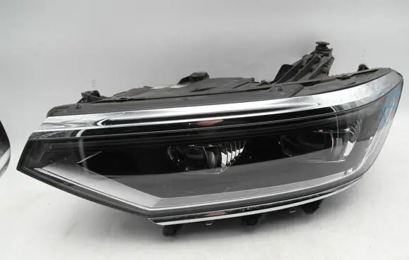 Volkswagen PASSAT B8 Headlight/headlamp 3G1941081T 90175144