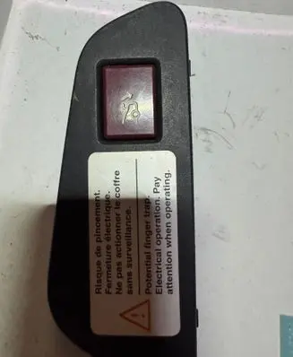 Peugeot 508 Tailgate/trunk/boot open switch 90441A2 9689074277