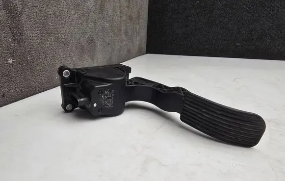 Volkswagen Crafter Accelerator throttle pedal A9063000304 0280755022