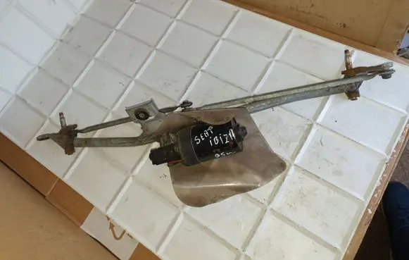 Seat Ibiza II (6k) Front wiper linkage and motor 964568 1L0955119