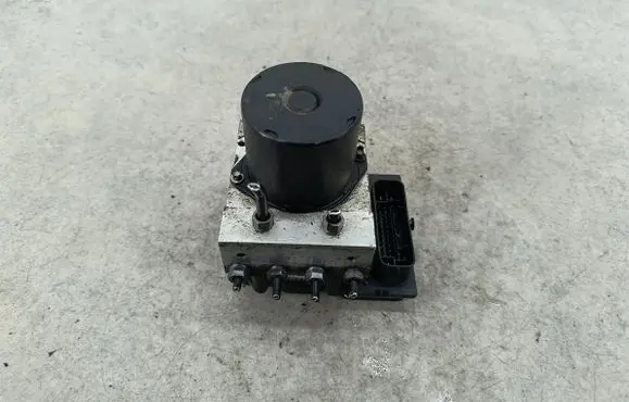 Volkswagen Polo IV 9N3 ABS Pump 6Q0614517AJ