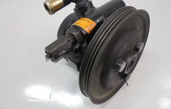 Fiat Stilo Power steering pump 46524141