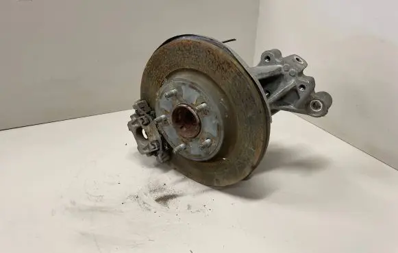 Chrysler Pacifica Rear wheel hub spindle/knuckle 016AB
