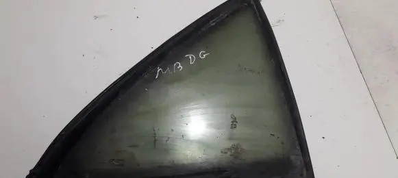 Mercedes-Benz C W202 Rear vent window glass 