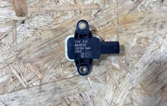 Porsche Macan (95B) Airbag deployment crash/impact sensor 4h0955557