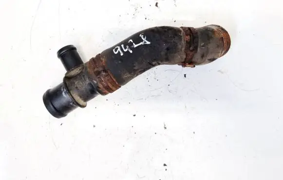 Volkswagen Tiguan Engine coolant pipe/hose 323220