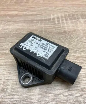 Volkswagen PASSAT B6 Yaw turn rate sensor 8E0907637A 0265005245