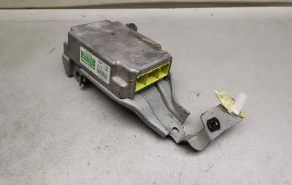 Toyota Corolla E110 Airbag control unit/module 8917012080