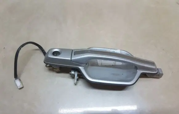Mitsubishi Pajero Front door exterior handle