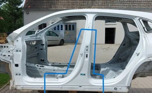 Mercedes-Benz GLA H247 Sill MERGLAPro17090