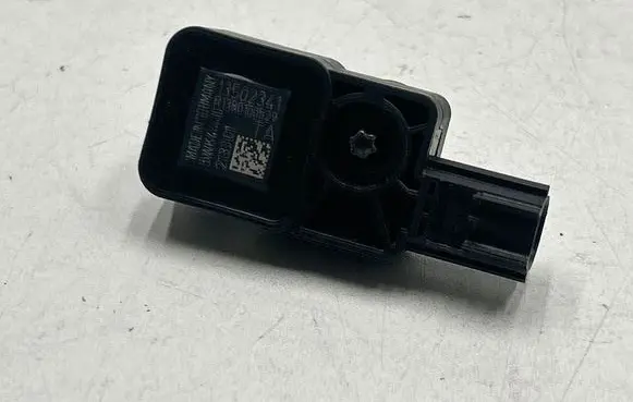 Chevrolet Camaro Airbag deployment crash/impact sensor 13502341 R1380100529
