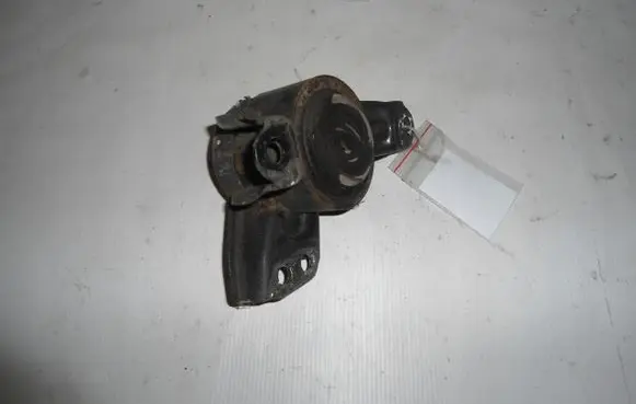 KIA Carens III Engine mount vacuum valve 
