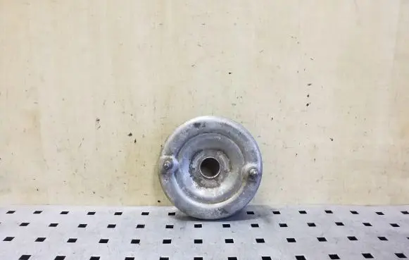 Coil spring mount