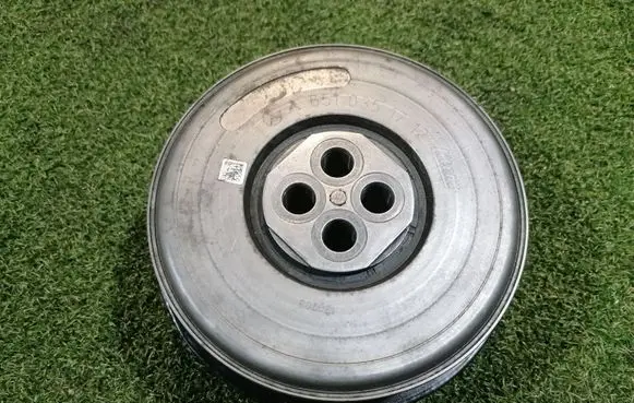 Mercedes-Benz E W212 Crankshaft pulley A6510351712